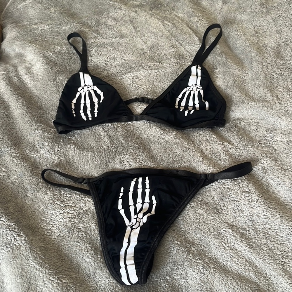 BRAND NEW glow in the dark two piece